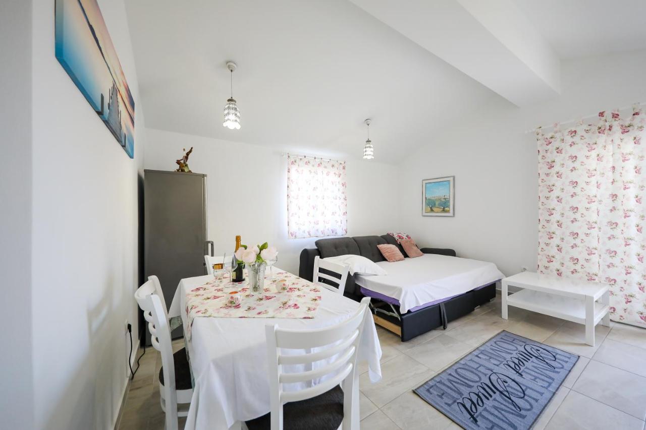 Holiday Home Ana Poljana  Buitenkant foto